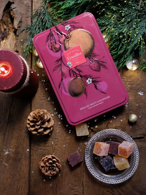 photo ambiance noel boite mauve pates de fruits cruzilles